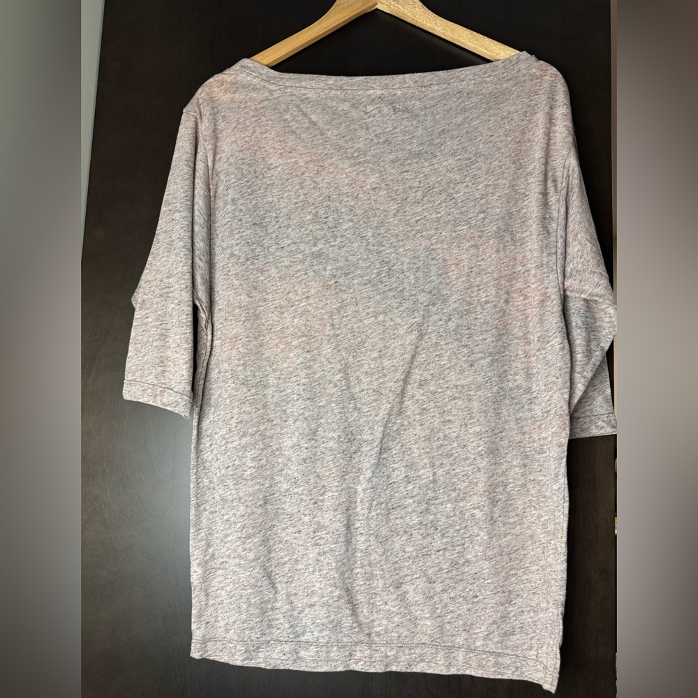 AE Gray Top - Picture 5 of 7